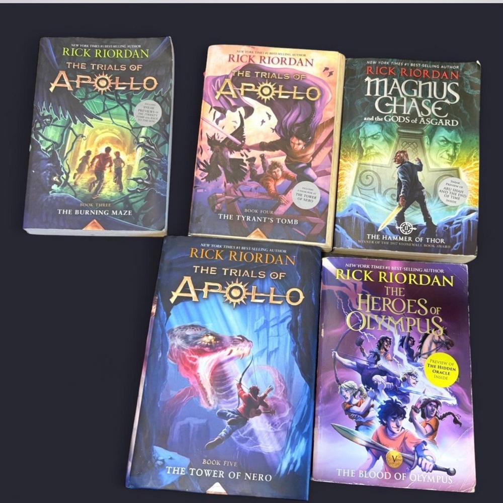 collection of 5 books young adult fantasy novels written by Rick Riordan.